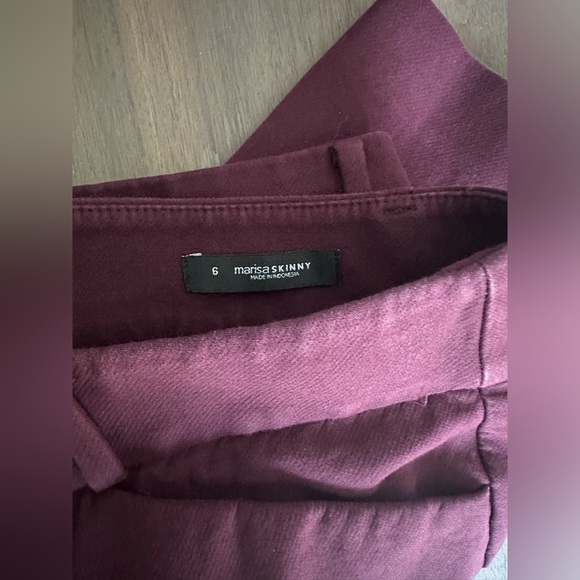 LOFT Marisa Skippy ankle pants Wine Burgundy Size 28/6 - Picture 2 of 2